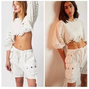 Free People White Women's Shorts Bermudas